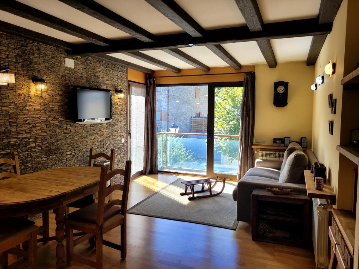 Vielha Centro Apartamento Eraval Appartement Buitenkant foto